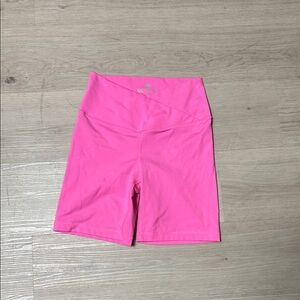 90 Degree By Reflex Crossover Waistbans Biker Spandex Pink Athletic Shorts